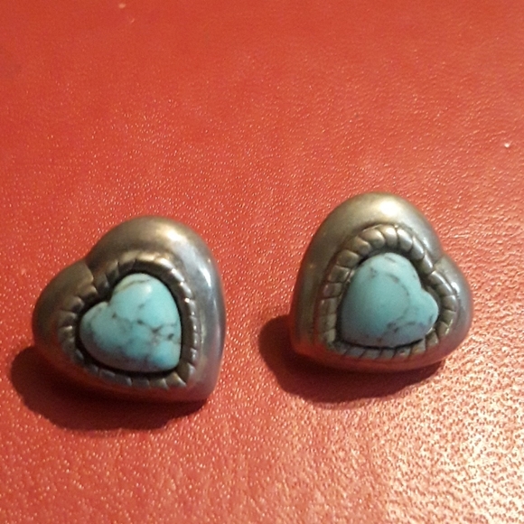 Earrings - Picture 2 of 3
